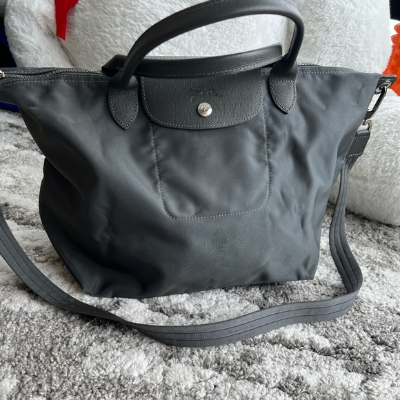 Longchamp Handbags - New! Longchamp Le PLIAGE ENERGY L HANDBAG Grey with cross body strap